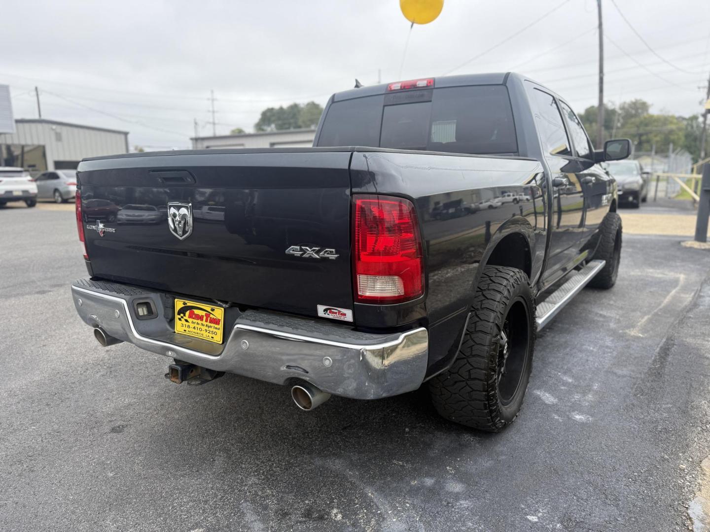 2014 RAM 1500 SLT Crew Cab SWB 4WD (1C6RR7LT8ES) with an 5.7L V8 OHV 16V engine, 6-Speed Automatic transmission, located at 419 N 18th St., Monroe, LA, 71201, (318) 410-9250, 32.514370, -92.105133 - Photo#1