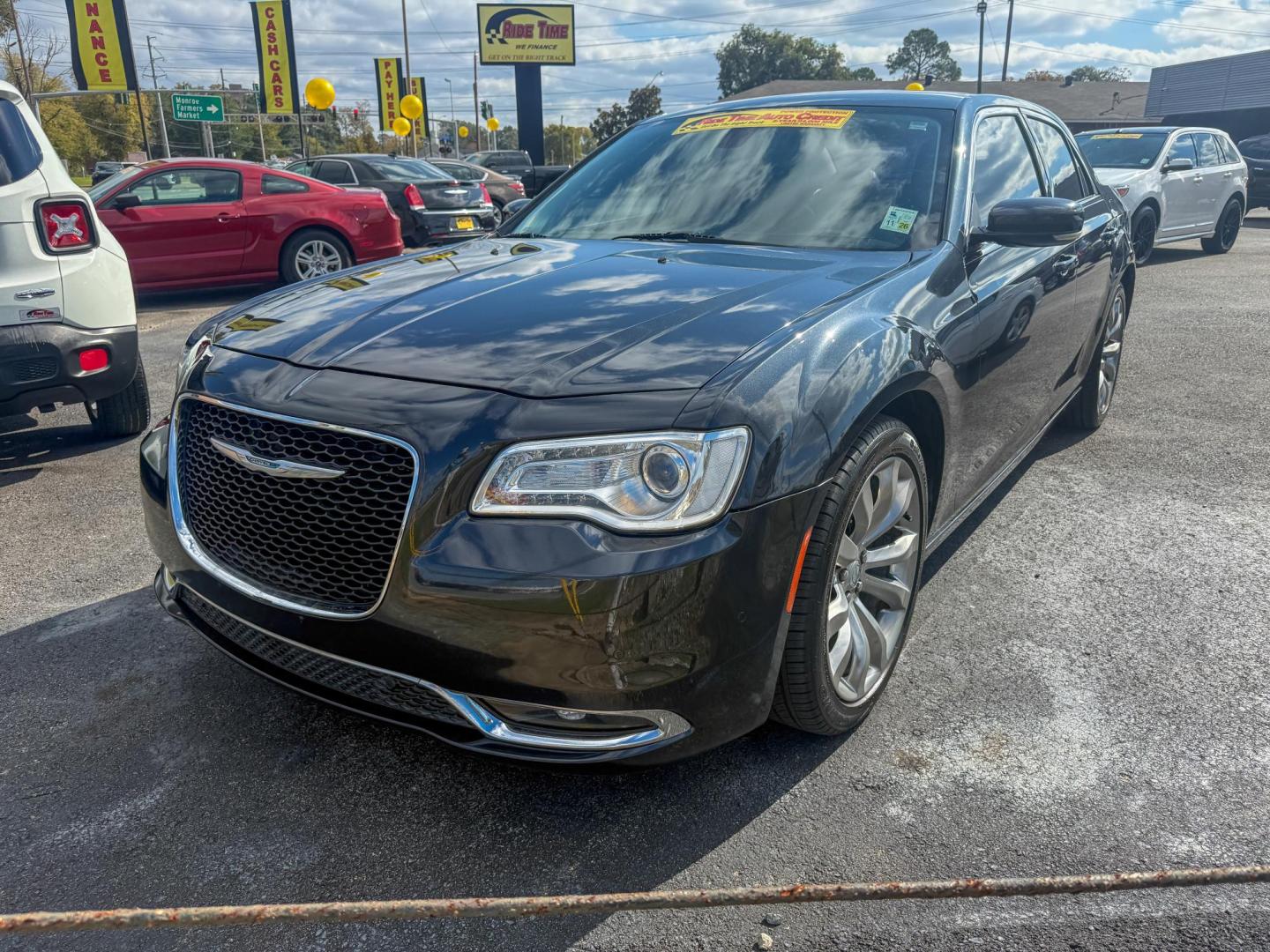 2018 Chrysler 300 Limited RWD (2C3CCAAG0JH) with an 3.6L V6 SOHC 24V engine, 8A transmission, located at 419 N 18th St., Monroe, LA, 71201, (318) 410-9250, 32.514370, -92.105133 - Photo#0