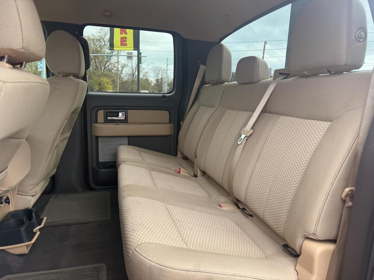 2014 Ford F-150 XL SuperCrew 5.5-ft. Bed 4WD (1FTFW1EF2EK) with an 5.0L V8 engine, 6-Speed Automatic transmission, located at 419 N 18th St., Monroe, LA, 71201, (318) 410-9250, 32.514370, -92.105133 - Photo#3