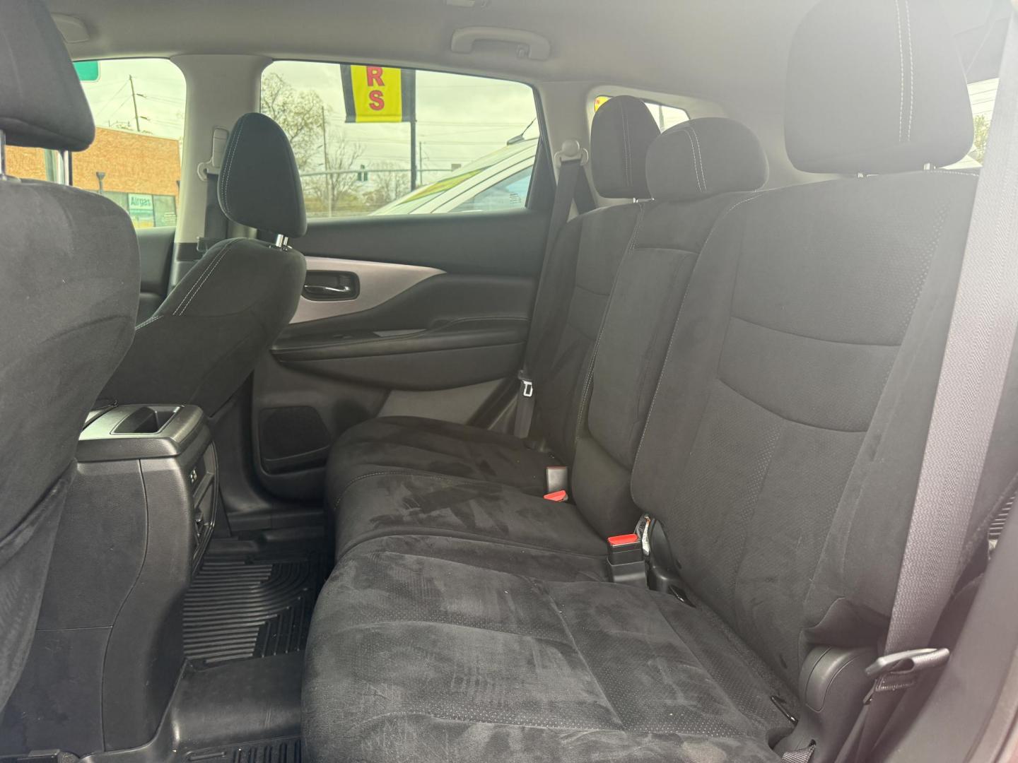 2019 Nissan Murano Platinum FWD (5N1AZ2MJ9KN) with an 3.5L V6 DOHC 24V engine, CVT transmission, located at 419 N 18th St., Monroe, LA, 71201, (318) 410-9250, 32.514370, -92.105133 - Photo#4