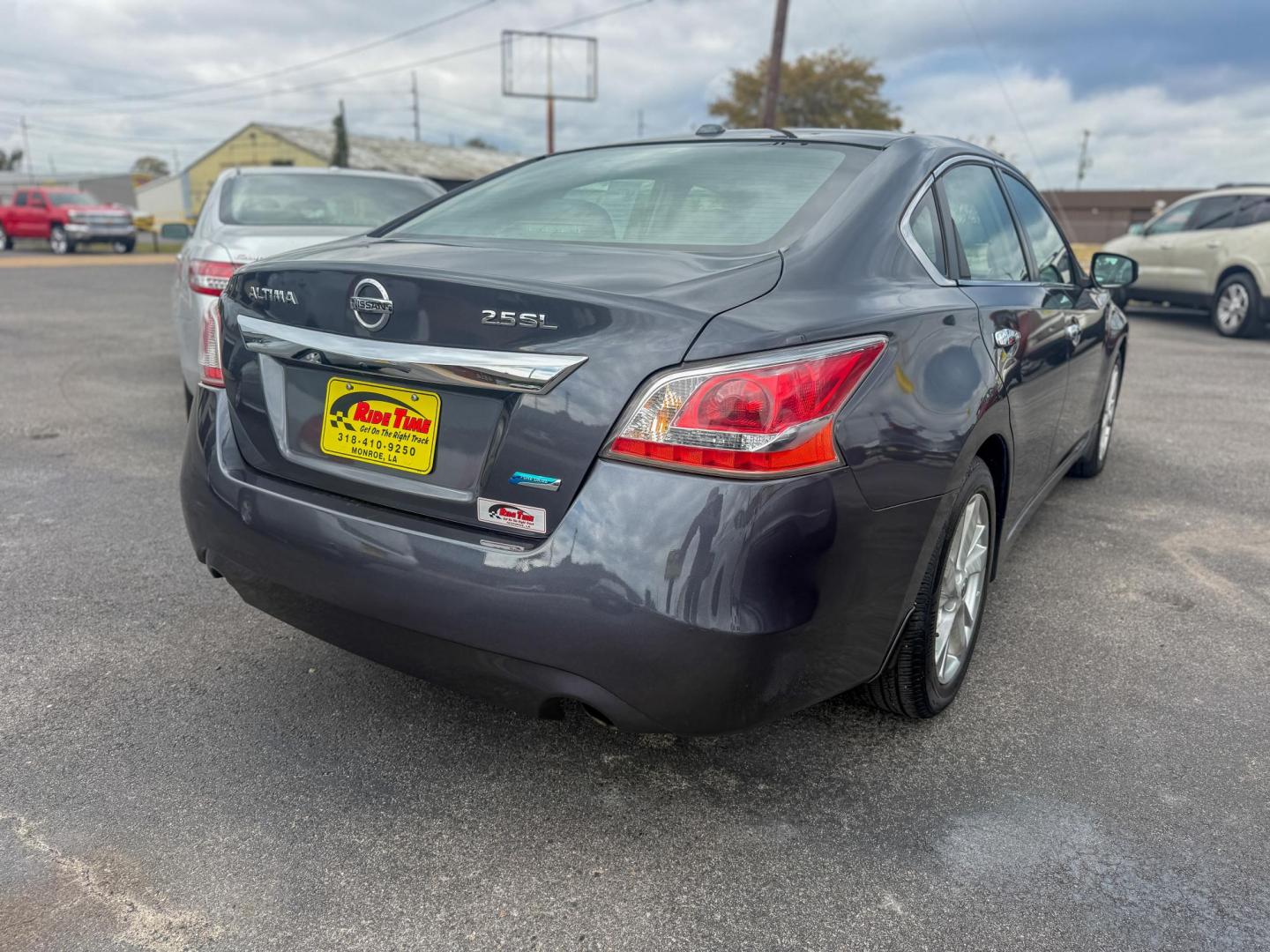 2013 Nissan Altima 2.5 S (1N4AL3AP3DN) with an 2.5L L4 DOHC 16V engine, located at 419 N 18th St., Monroe, LA, 71201, (318) 410-9250, 32.514370, -92.105133 - Photo#1
