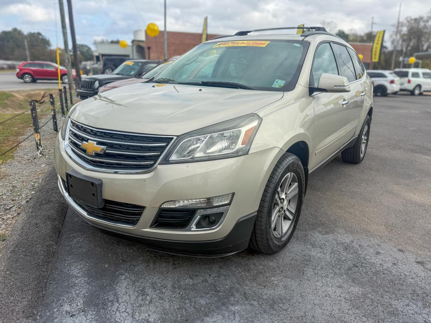 2016 Chevrolet Traverse 1LT FWD (1GNKRGKD4GJ) with an 3.6L V6 DOHC 24V engine, 6A transmission, located at 419 N 18th St., Monroe, LA, 71201, (318) 410-9250, 32.514370, -92.105133 - Photo#0