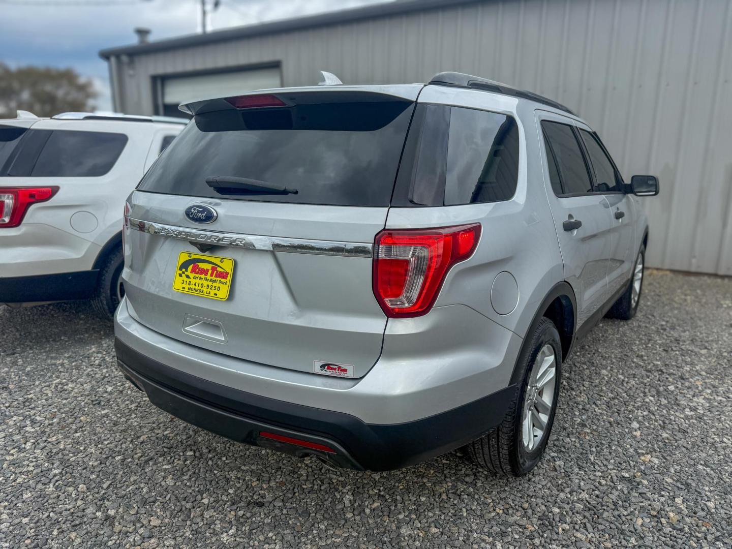 2017 Ford Explorer Base FWD (1FM5K7B88HG) with an 3.5L V6 DOHC 24V engine, 6A transmission, located at 419 N 18th St., Monroe, LA, 71201, (318) 410-9250, 32.514370, -92.105133 - Photo#1