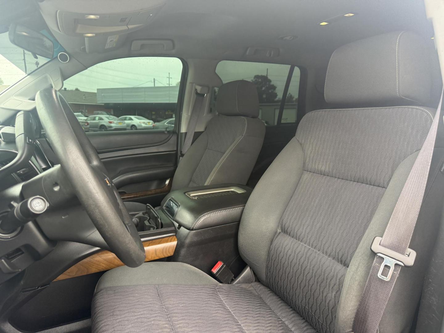 2016 Chevrolet Tahoe Police 2WD (1GNLCDEC4GR) with an 5.3L V8 OHV 16V engine, 6A transmission, located at 419 N 18th St., Monroe, LA, 71201, (318) 410-9250, 32.514370, -92.105133 - Photo#2