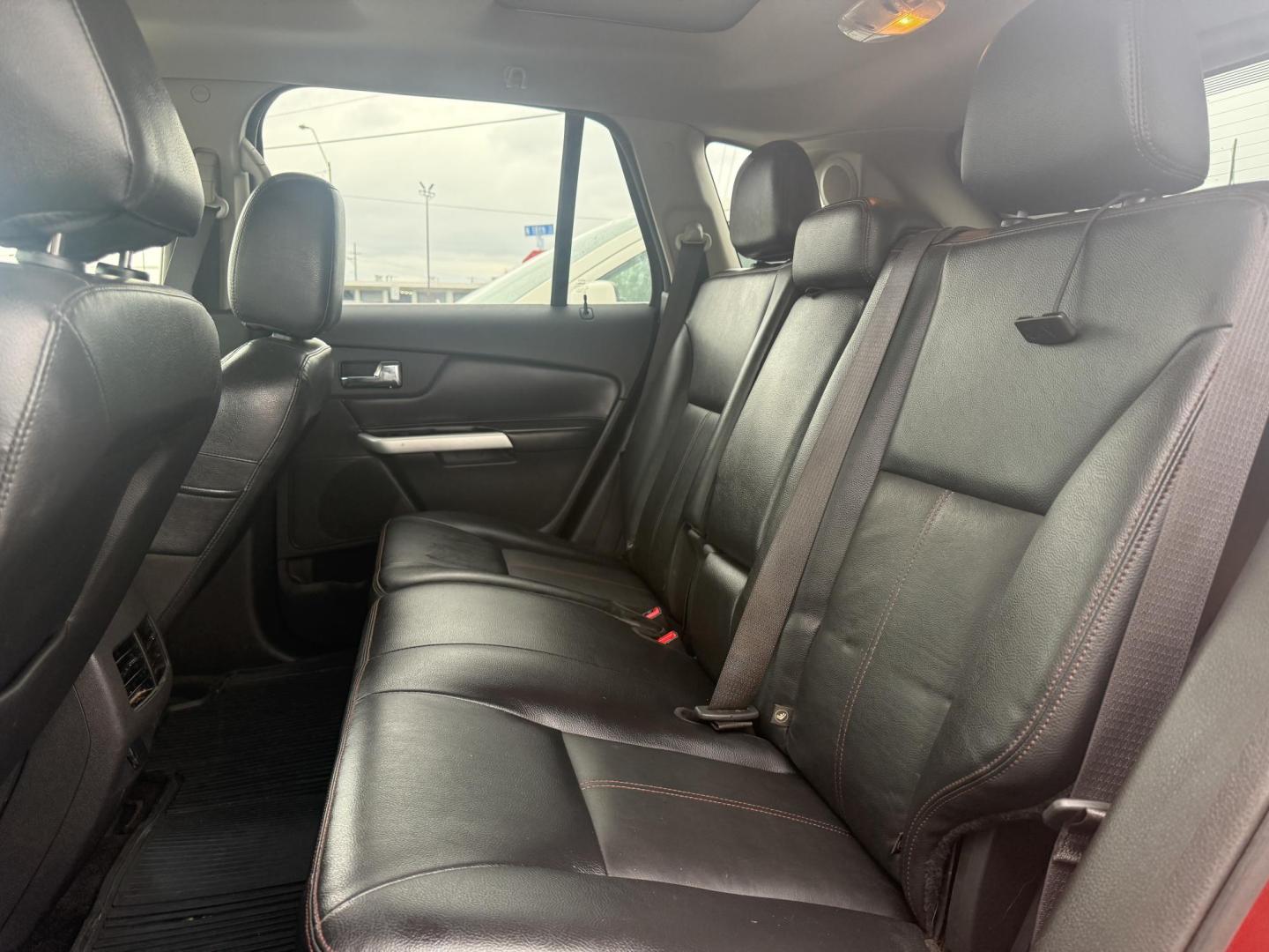 2014 Ford Edge Limited FWD (2FMDK3KC2EB) with an 3.5L V6 DOHC 24V engine, 6-Speed Automatic transmission, located at 419 N 18th St., Monroe, LA, 71201, (318) 410-9250, 32.514370, -92.105133 - Photo#4