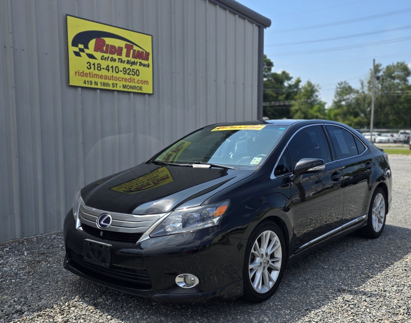 2010 Lexus HS 250h Premium (JTHBB1BA8A2) with an 2.4L L4 DOHC 16V HYBRID engine, Continuously Variable Transmisson transmission, located at 419 N 18th St., Monroe, LA, 71201, (318) 410-9250, 32.514370, -92.105133- Photo#0