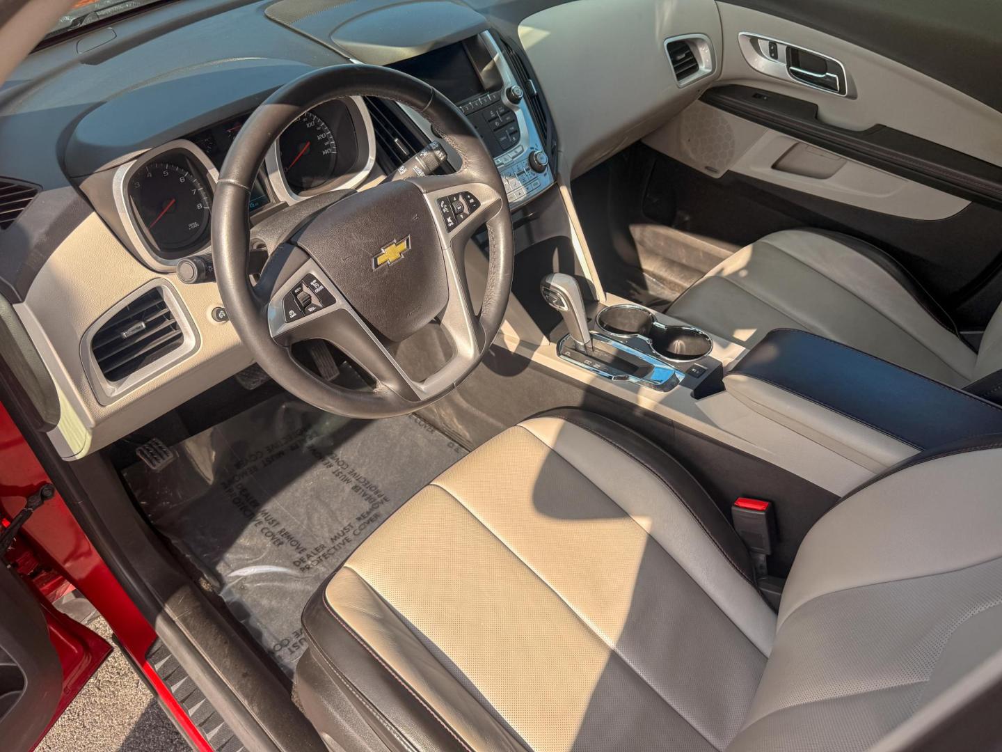 2014 Chevrolet Equinox 2LT 2WD (2GNALCEK1E6) with an 2.4L L4 DOHC 16V FFV engine, 6-Speed Automatic transmission, located at 419 N 18th St., Monroe, LA, 71201, (318) 410-9250, 32.514370, -92.105133 - Photo#3