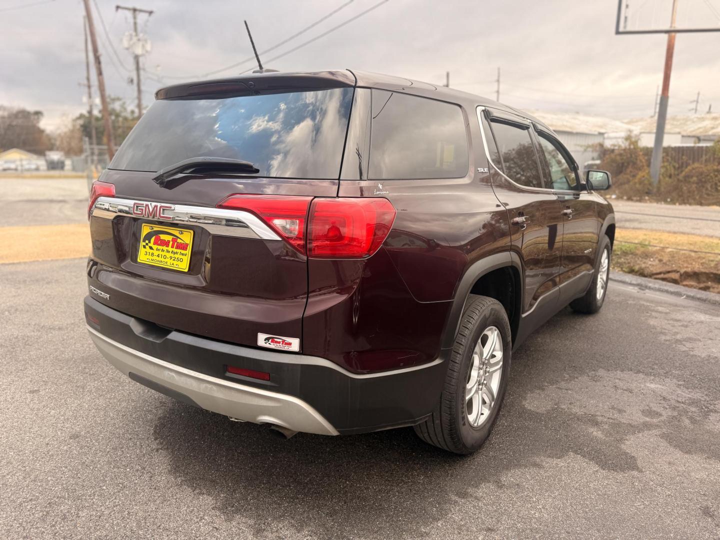 2018 GMC Acadia SLE-1 FWD (1GKKNKLA6JZ) with an 2.5L L4 DOHC 16V engine, 6A transmission, located at 419 N 18th St., Monroe, LA, 71201, (318) 410-9250, 32.514370, -92.105133 - Photo#1