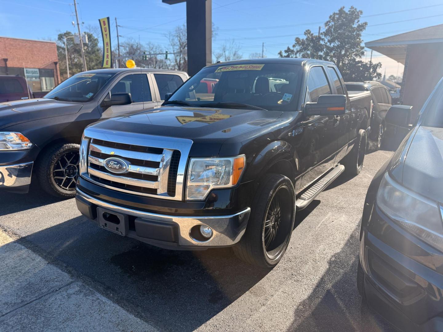 2011 Ford F-150 FX2 SuperCab 6.5-ft. Bed 2WD (1FTEX1CM2BF) with an 3.7L V6 DOHC 24V engine, 4-Speed Automatic transmission, located at 419 N 18th St., Monroe, LA, 71201, (318) 410-9250, 32.514370, -92.105133 - Photo#0