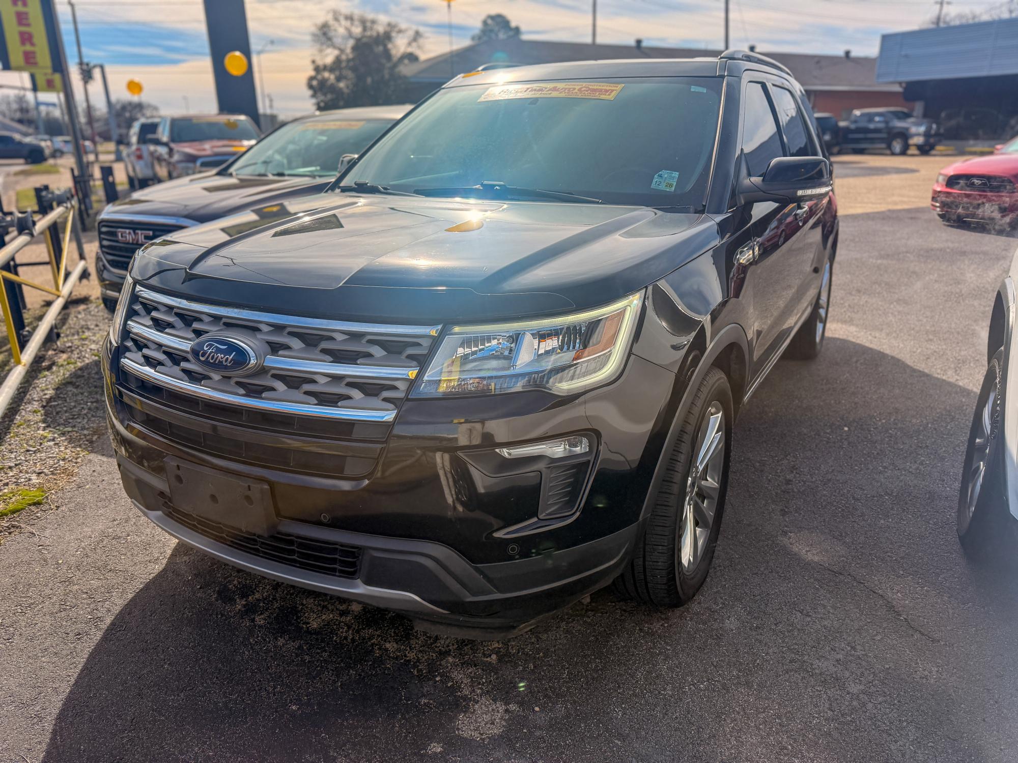photo of 2018 Ford Explorer XLT FWD