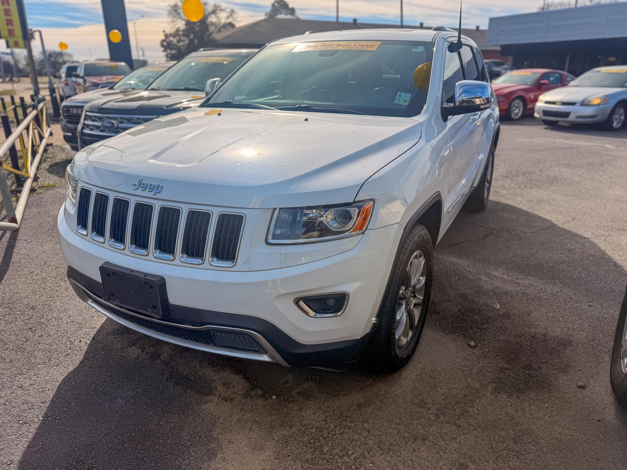 photo of 2014 Jeep Grand Cherokee Limited 2WD