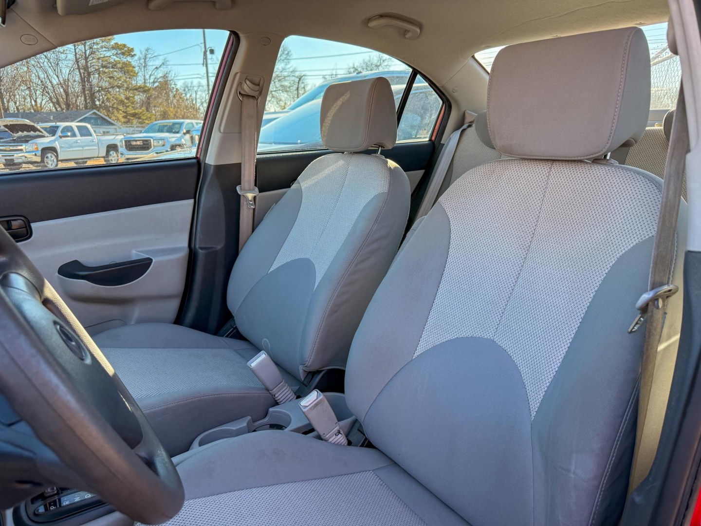 2011 Hyundai Accent GLS 4-Door (KMHCN4AC2BU) with an 1.6L L4 DOHC 16V engine, located at 419 N 18th St., Monroe, LA, 71201, (318) 410-9250, 32.514370, -92.105133- Photo#3