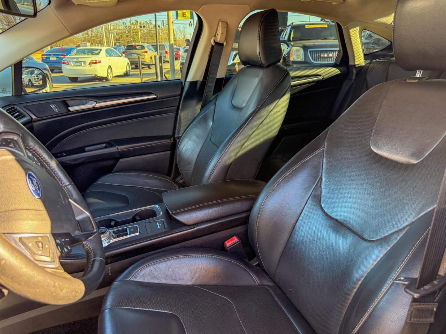 2020 Ford Fusion Titanium (3FA6P0K96LR) with an 2.0L L4 DOHC 16V engine, 6A transmission, located at 419 N 18th St., Monroe, LA, 71201, (318) 410-9250, 32.514370, -92.105133 - Photo#2