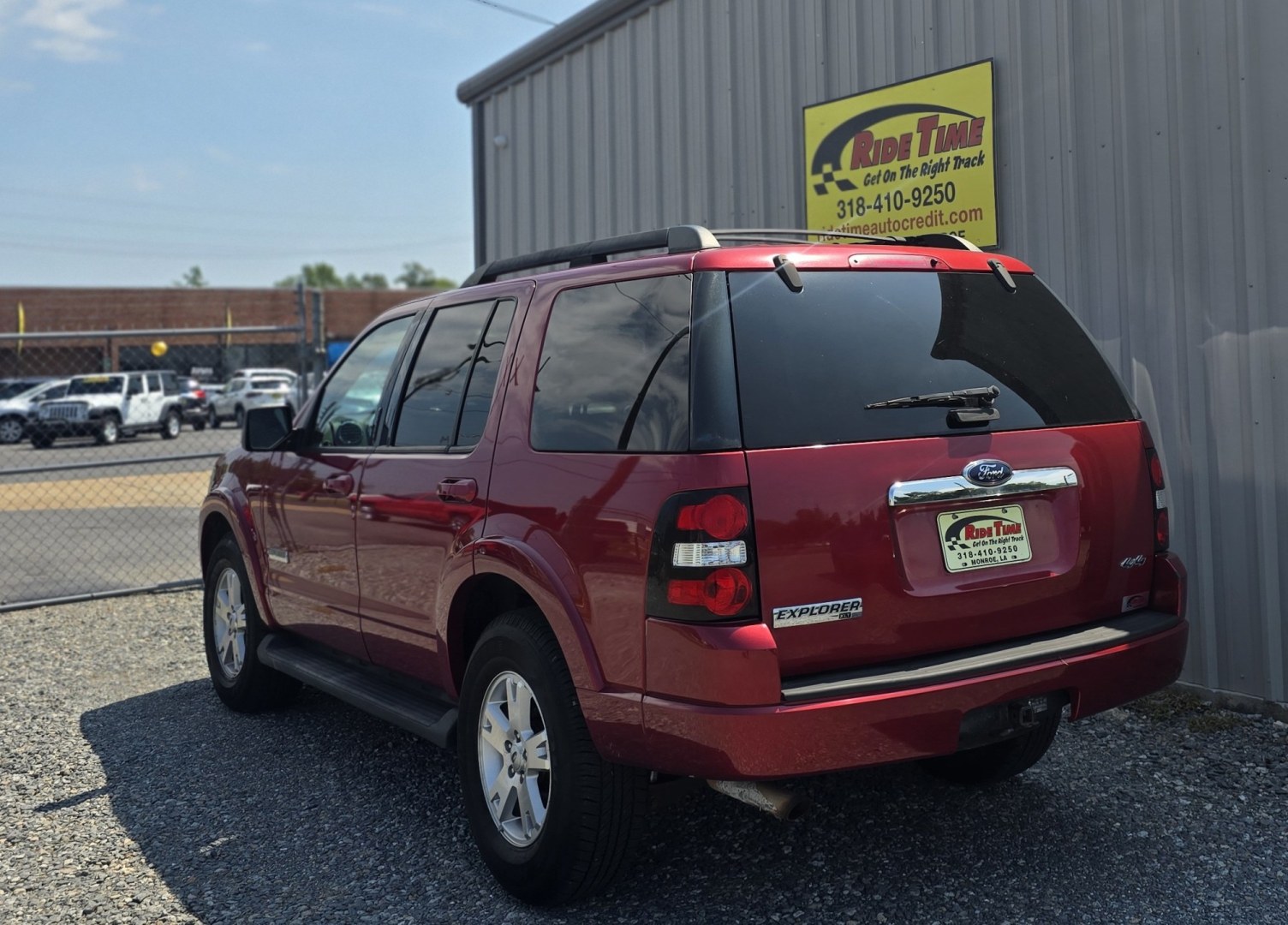 2008 Ford Explorer XLT 4.0L 4WD (1FMEU73E38U) with an 4.0L V6 SOHC 16V engine, 5-Speed Automatic Overdrive transmission, located at 419 N 18th St., Monroe, LA, 71201, (318) 410-9250, 32.514370, -92.105133- Photo#3