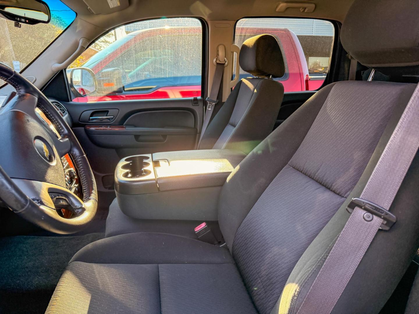 2012 Chevrolet Avalanche LS 2WD (3GNMCEE07CG) with an 5.3L V8 OHV 16V FFV engine, 4-Speed Automatic transmission, located at 419 N 18th St., Monroe, LA, 71201, (318) 410-9250, 32.514370, -92.105133 - Photo#2