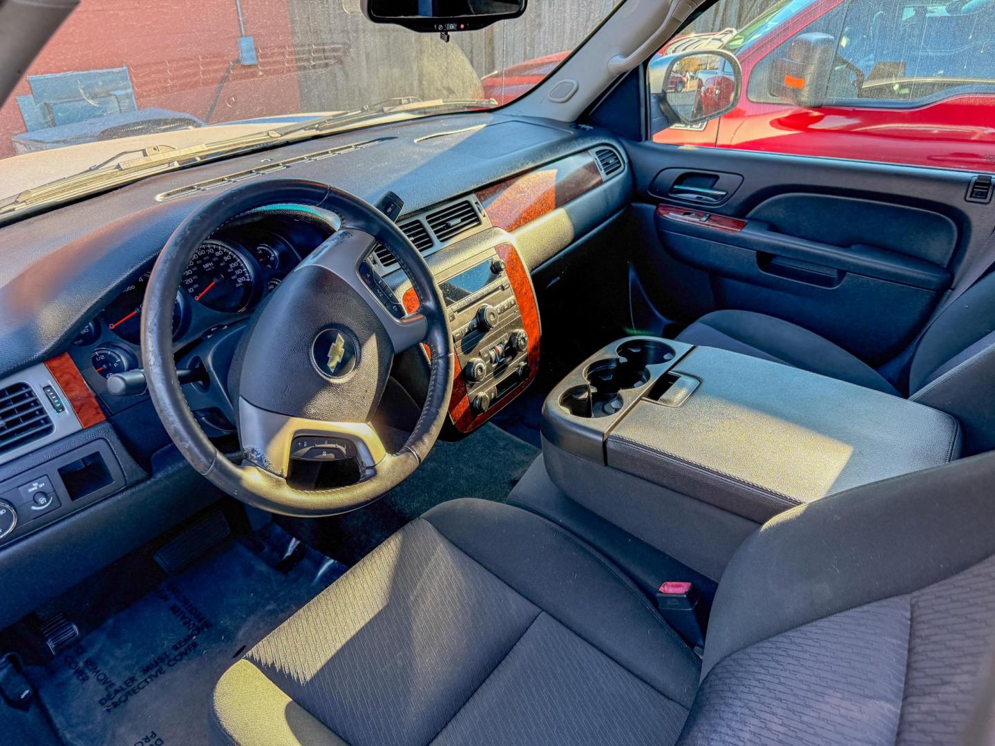 2012 Chevrolet Avalanche LS 2WD (3GNMCEE07CG) with an 5.3L V8 OHV 16V FFV engine, 4-Speed Automatic transmission, located at 419 N 18th St., Monroe, LA, 71201, (318) 410-9250, 32.514370, -92.105133 - Photo#3