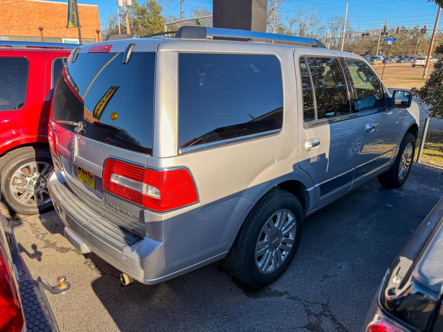 2012 Lincoln Navigator 2WD (5LMJJ2H50CE) with an 5.4L V8 SOHC 24V engine, 6-Speed Automatic transmission, located at 419 N 18th St., Monroe, LA, 71201, (318) 410-9250, 32.514370, -92.105133 - Photo#1