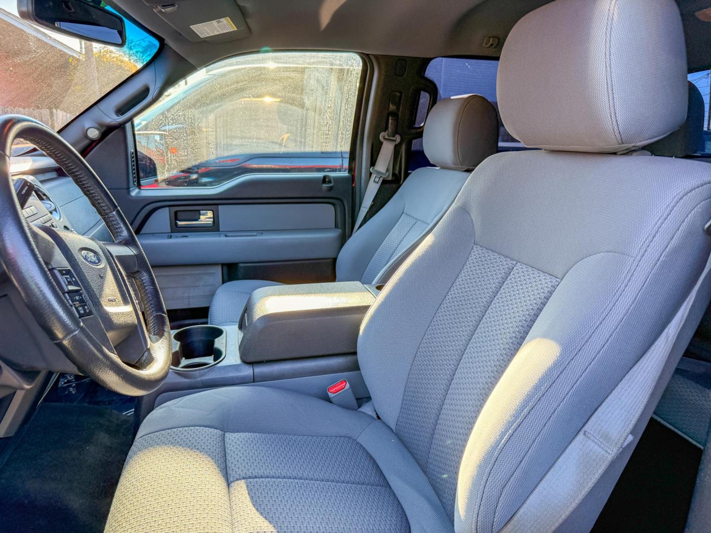 2012 Ford F-150 FX2 SuperCrew 5.5-ft. Bed 2WD (1FTEW1CM2CK) with an 3.7L V6 DOHC 24V engine, 6-Speed Automatic transmission, located at 419 N 18th St., Monroe, LA, 71201, (318) 410-9250, 32.514370, -92.105133 - Photo#2