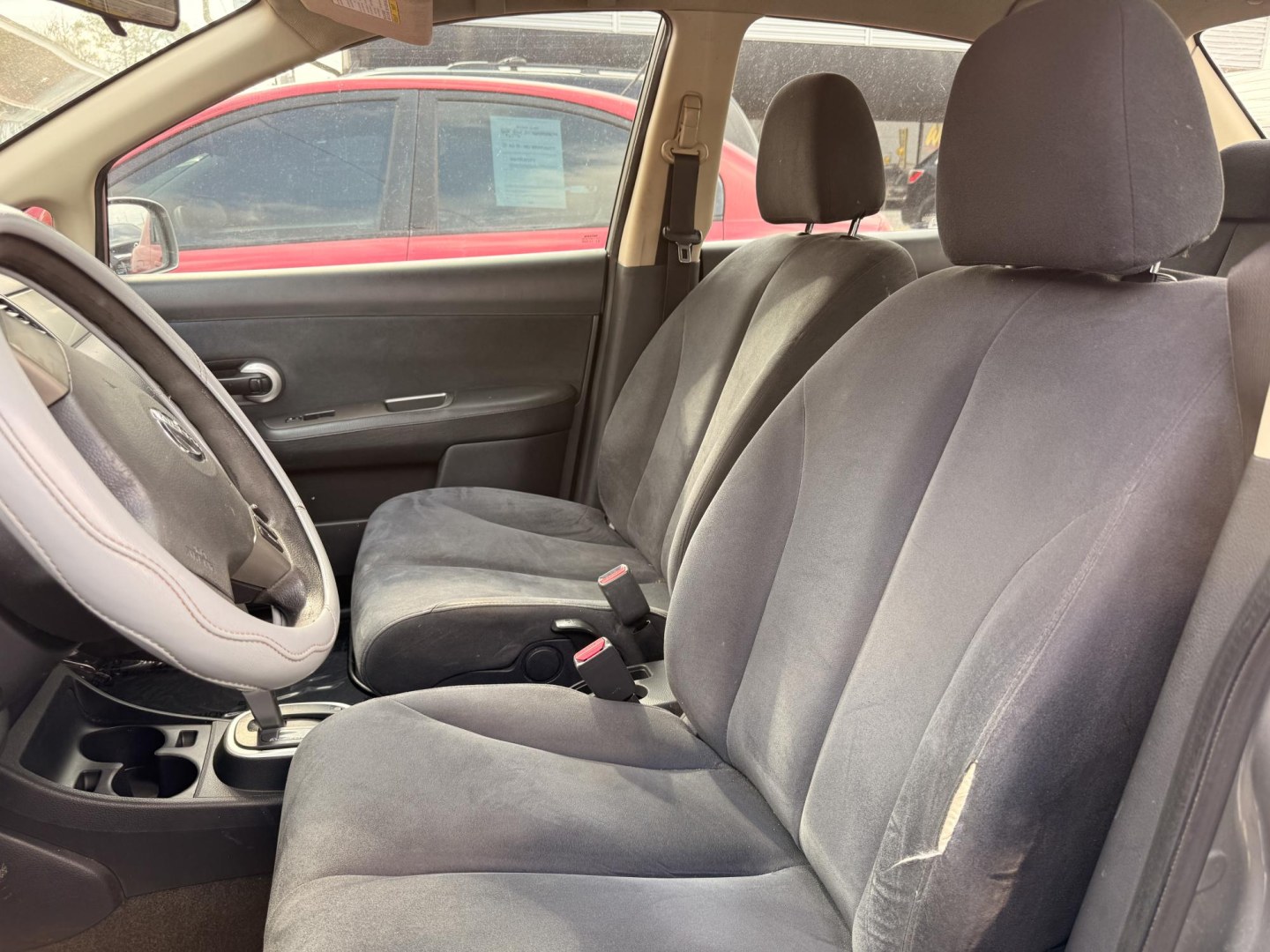 2008 Nissan Versa 1.8 S Sedan (3N1BC11EX8L) with an 1.8L L4 DOHC 16V engine, located at 419 N 18th St., Monroe, LA, 71201, (318) 410-9250, 32.514370, -92.105133- Photo#2