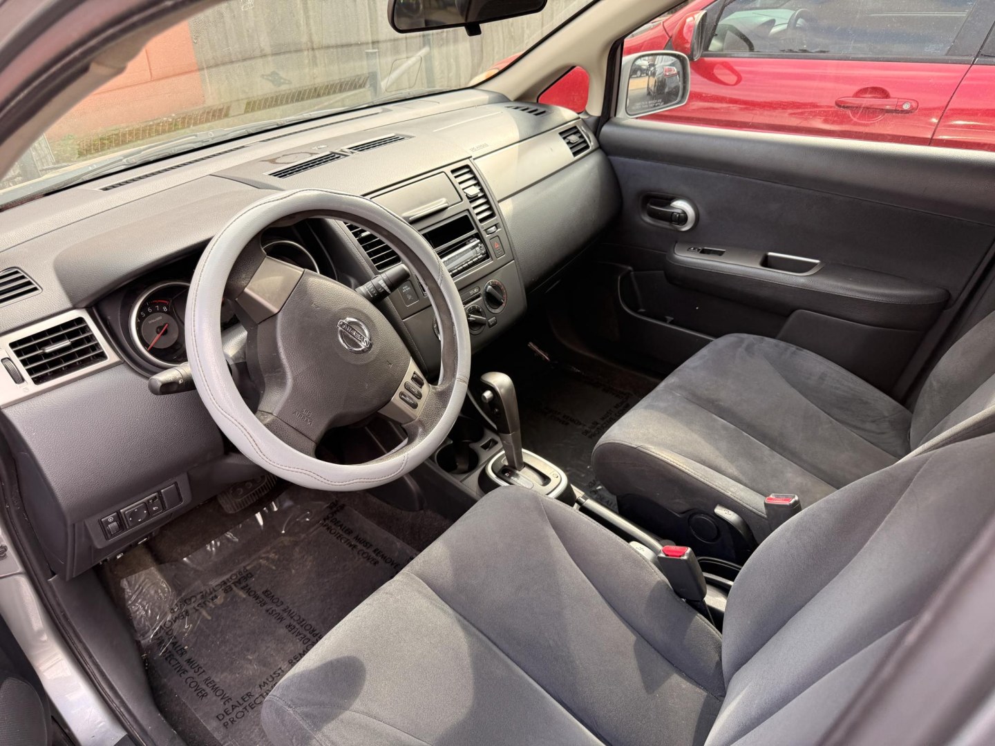 2008 Nissan Versa 1.8 S Sedan (3N1BC11EX8L) with an 1.8L L4 DOHC 16V engine, located at 419 N 18th St., Monroe, LA, 71201, (318) 410-9250, 32.514370, -92.105133- Photo#3