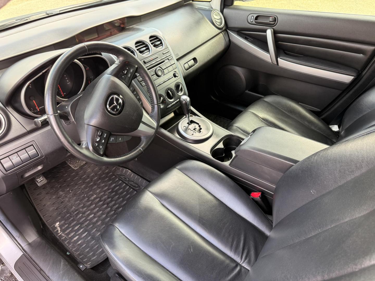 2011 Mazda CX-7 i Sport (JM3ER2B51B0) with an 2.5L L4 DOHC 16V engine, 5-Speed Automatic transmission, located at 419 N 18th St., Monroe, LA, 71201, (318) 410-9250, 32.514370, -92.105133 - Photo#3