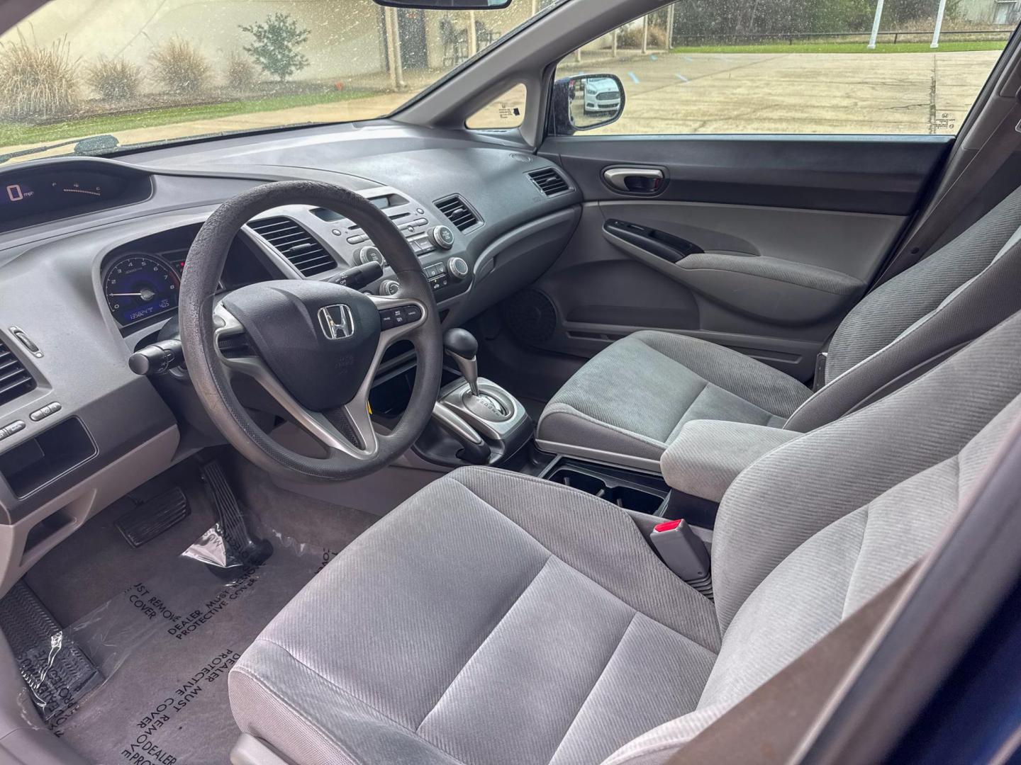 2011 Honda Civic LX Sedan 5-Speed AT (19XFA1F56BE) with an 1.8L L4 SOHC 16V engine, 5-Speed Automatic transmission, located at 419 N 18th St., Monroe, LA, 71201, (318) 410-9250, 32.514370, -92.105133 - Photo#2