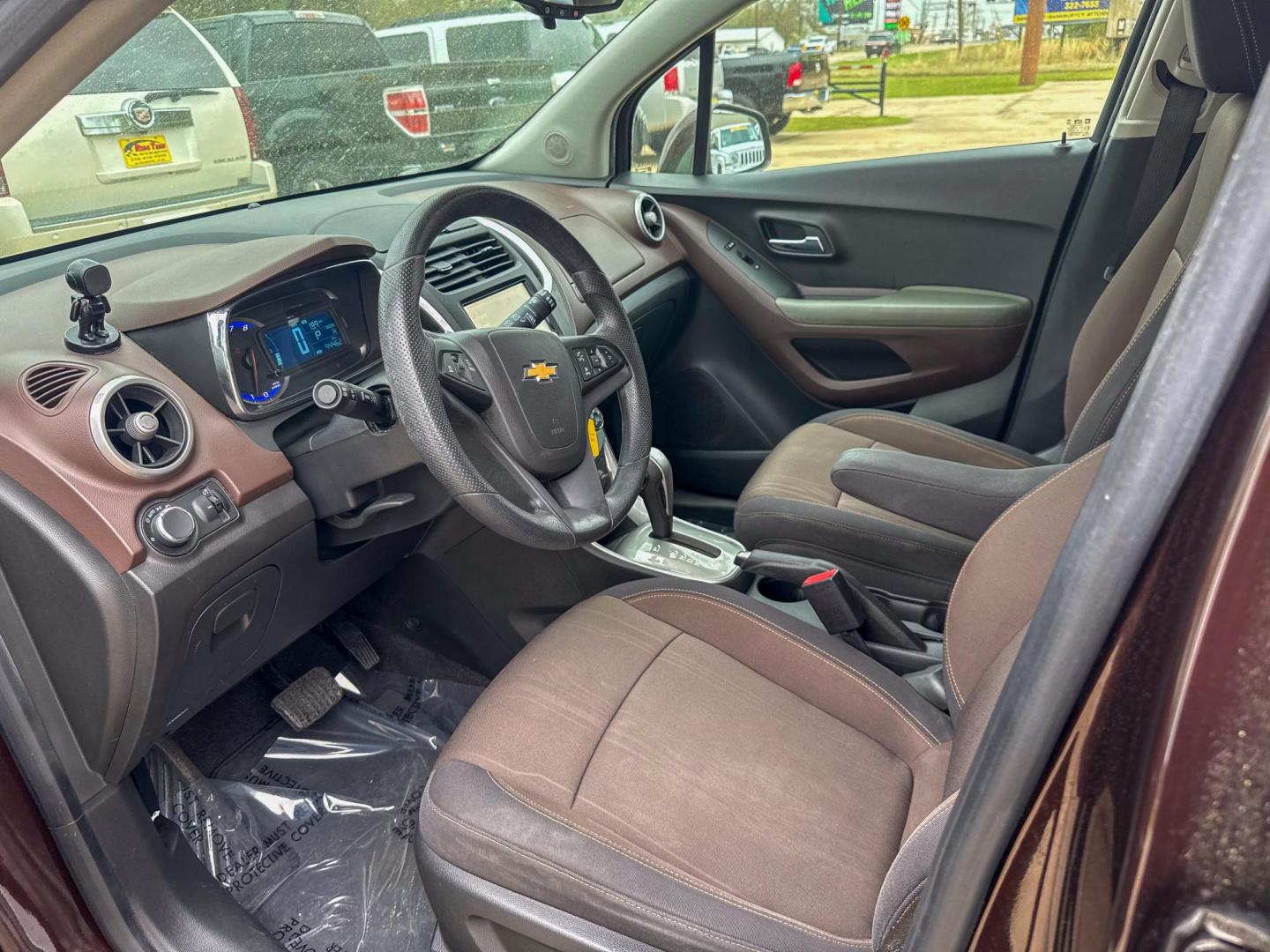 2016 Chevrolet Trax LT FWD (KL7CJLSB9GB) with an 1.4L L4 DOHC 16V engine, 6A transmission, located at 419 N 18th St., Monroe, LA, 71201, (318) 410-9250, 32.514370, -92.105133 - Photo#3