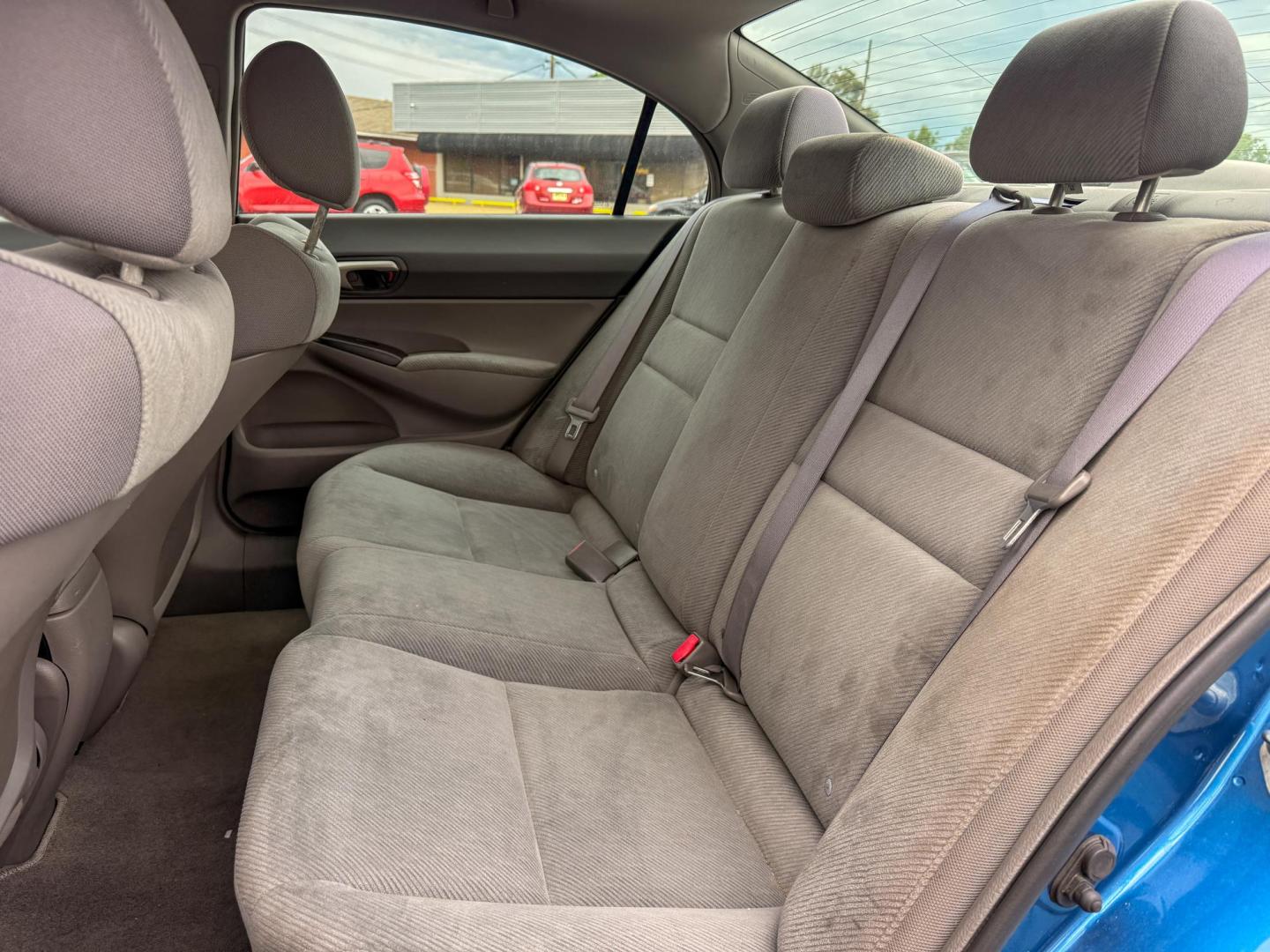 2011 Honda Civic LX Sedan 5-Speed AT (2HGFA1F58BH) with an 1.8L L4 SOHC 16V engine, 5-Speed Automatic transmission, located at 419 N 18th St., Monroe, LA, 71201, (318) 410-9250, 32.514370, -92.105133 - Photo#4