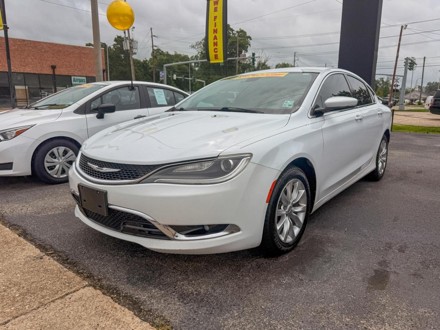 2015 Chrysler 200 C's photo