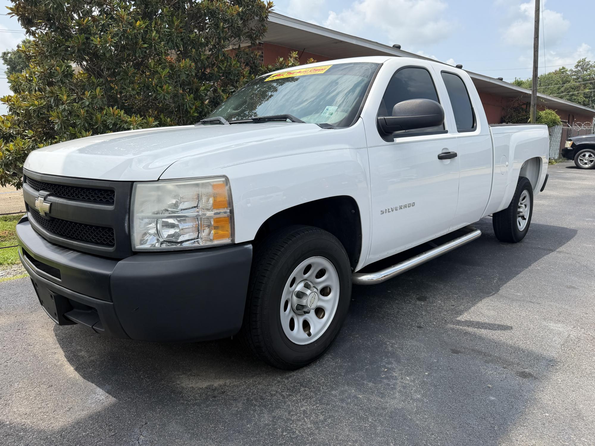 photo of 2011 Chevrolet Silverado 1500 Work Truck Ext. Cab 2WD
