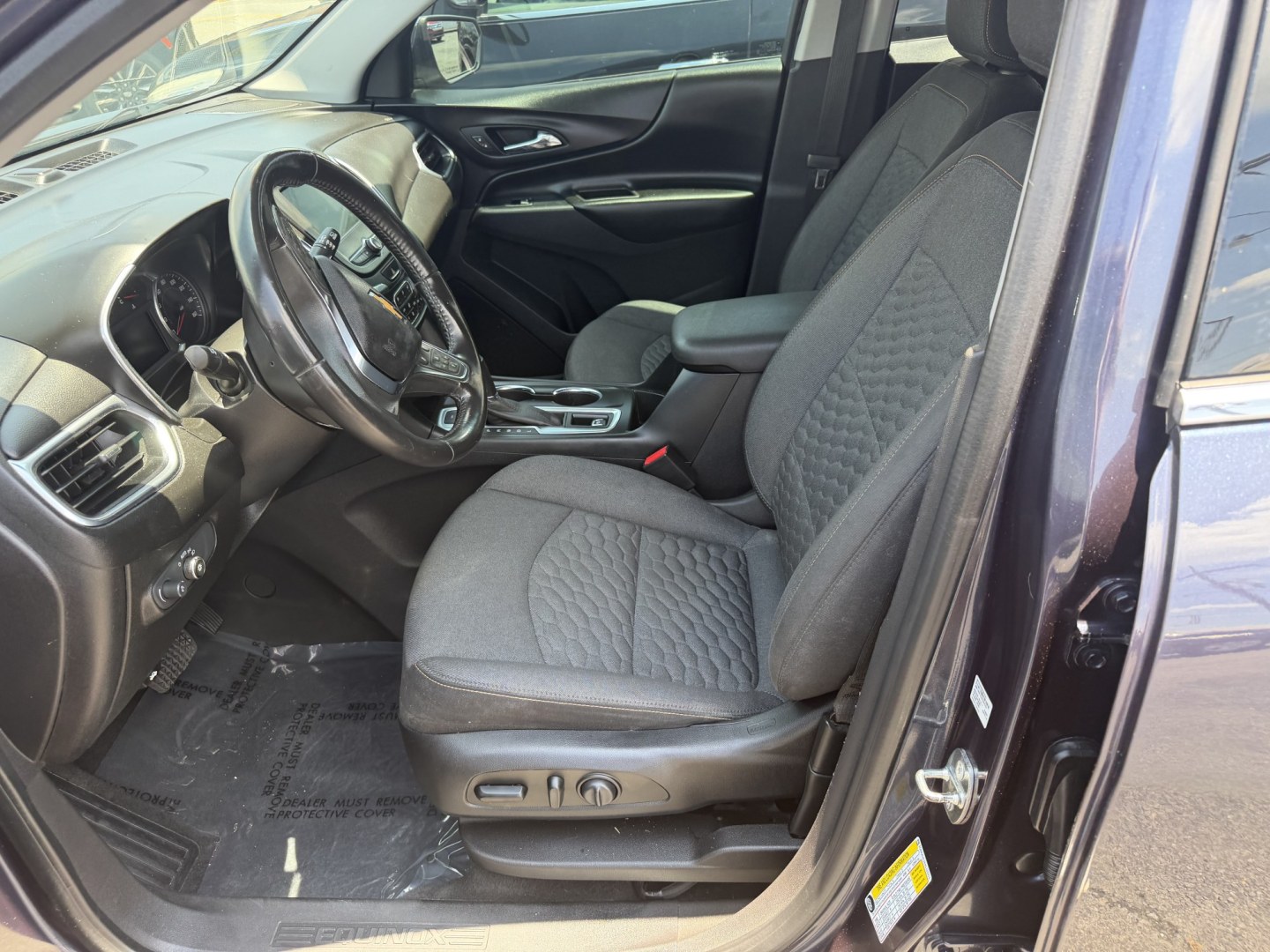 2019 Chevrolet Equinox LT AWD (3GNAXUEVXKL) with an 1.5L L4 DOHC 16V TURBO engine, 6A transmission, located at 419 N 18th St., Monroe, LA, 71201, (318) 410-9250, 32.514370, -92.105133- Photo#2