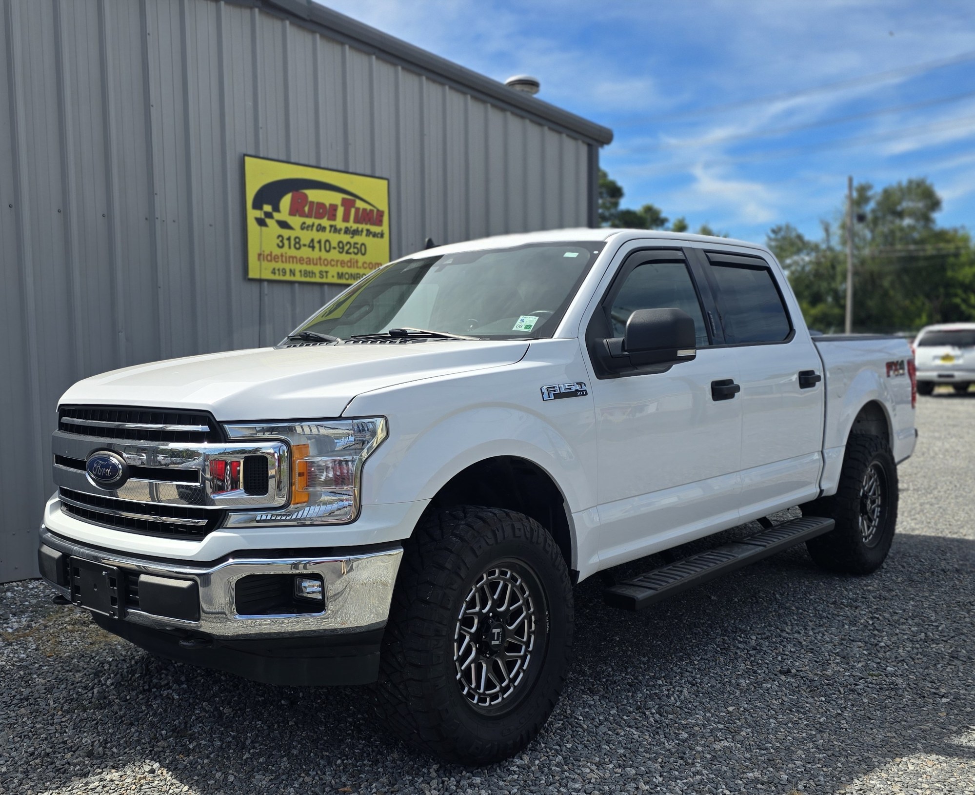 photo of 2019 Ford F-150 Lariat SuperCrew 5.5-ft. Bed 4WD