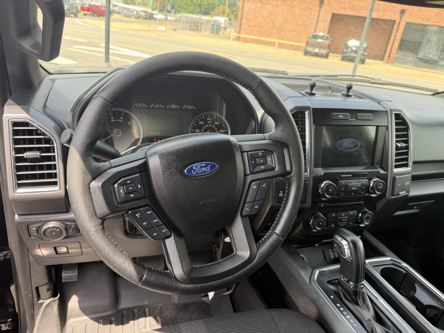 2016 Ford F-150 XLT SuperCrew 6.5-ft. Bed 4WD (1FTEW1EG3GK) with an 3.5L V6 TURBO engine, 6A transmission, located at 419 N 18th St., Monroe, LA, 71201, (318) 410-9250, 32.514370, -92.105133- Photo#2