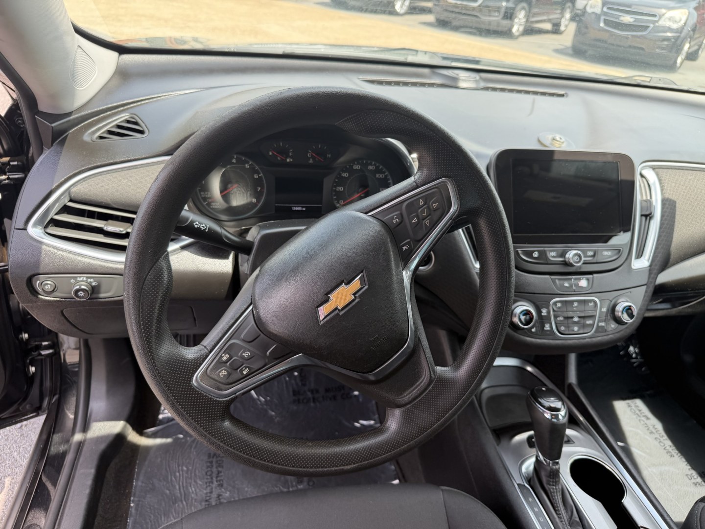 2020 Chevrolet Malibu LT (1G1ZD5ST6LF) with an 1.5L L4 DOHC 16V engine, 6A transmission, located at 419 N 18th St., Monroe, LA, 71201, (318) 410-9250, 32.514370, -92.105133- Photo#2