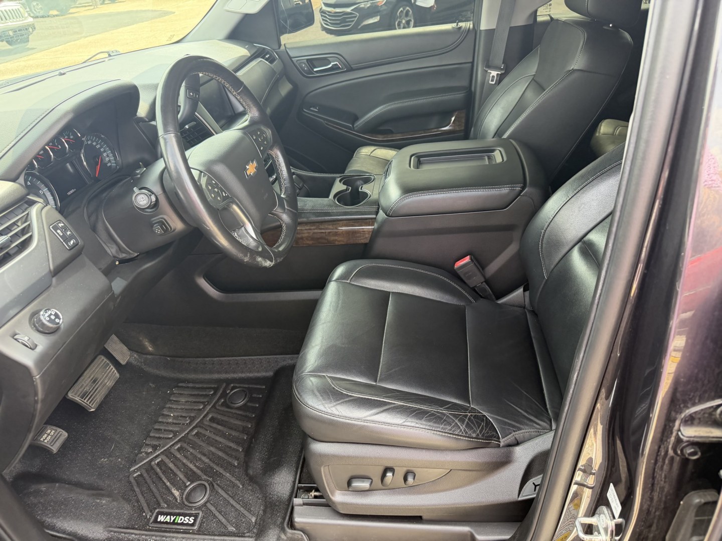 2018 Chevrolet Tahoe LT 2WD (1GNSCBKC6JR) with an 5.3L V8 OHV 16V engine, 6A transmission, located at 419 N 18th St., Monroe, LA, 71201, (318) 410-9250, 32.514370, -92.105133- Photo#1
