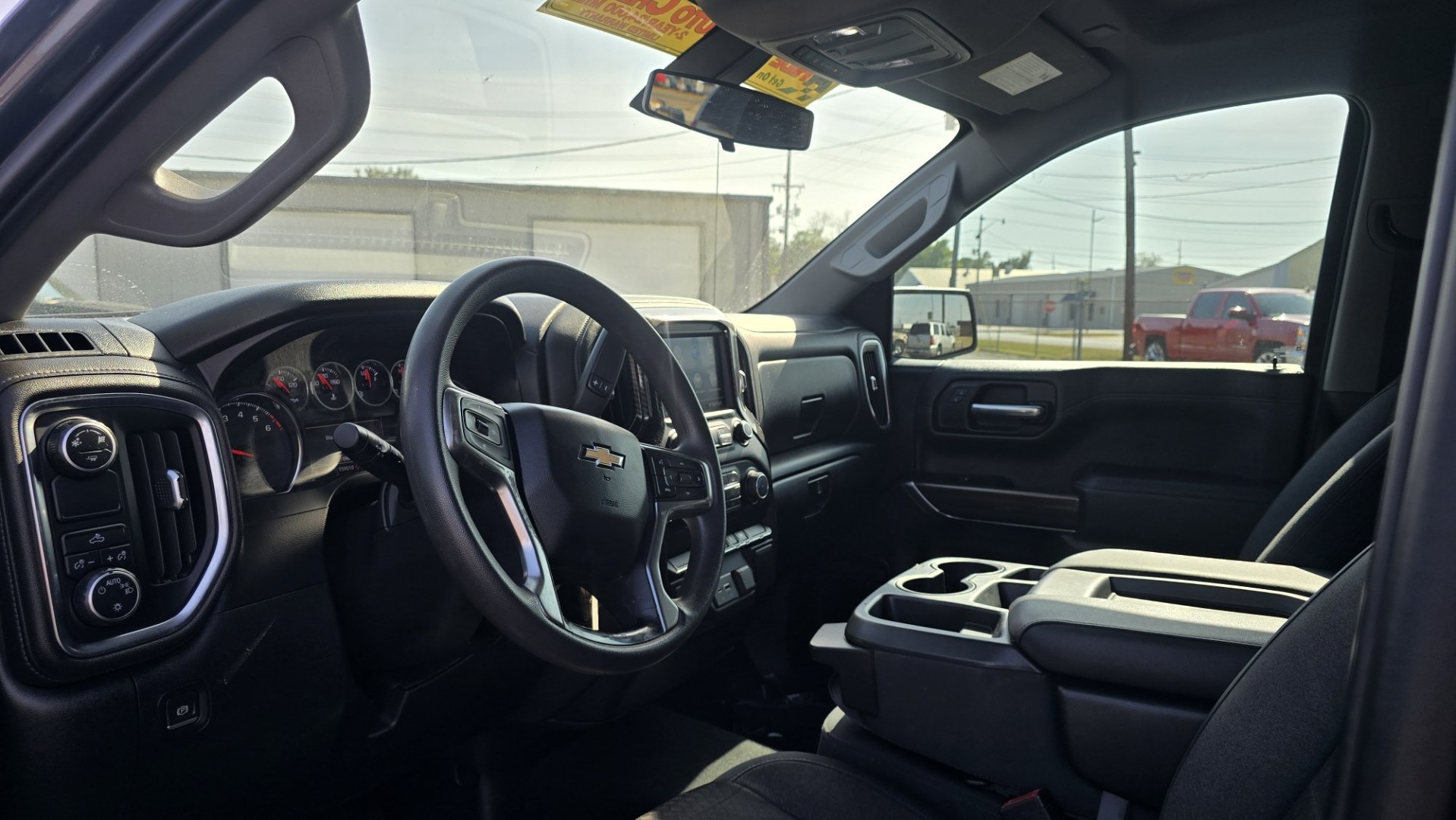 2019 Chevrolet Silverado 1500 LT Crew Cab 2WD (1GCPWCEK1KZ) with an 2.7L L4 DOHC 16V TURBO engine, 6A transmission, located at 419 N 18th St., Monroe, LA, 71201, (318) 410-9250, 32.514370, -92.105133- Photo#4