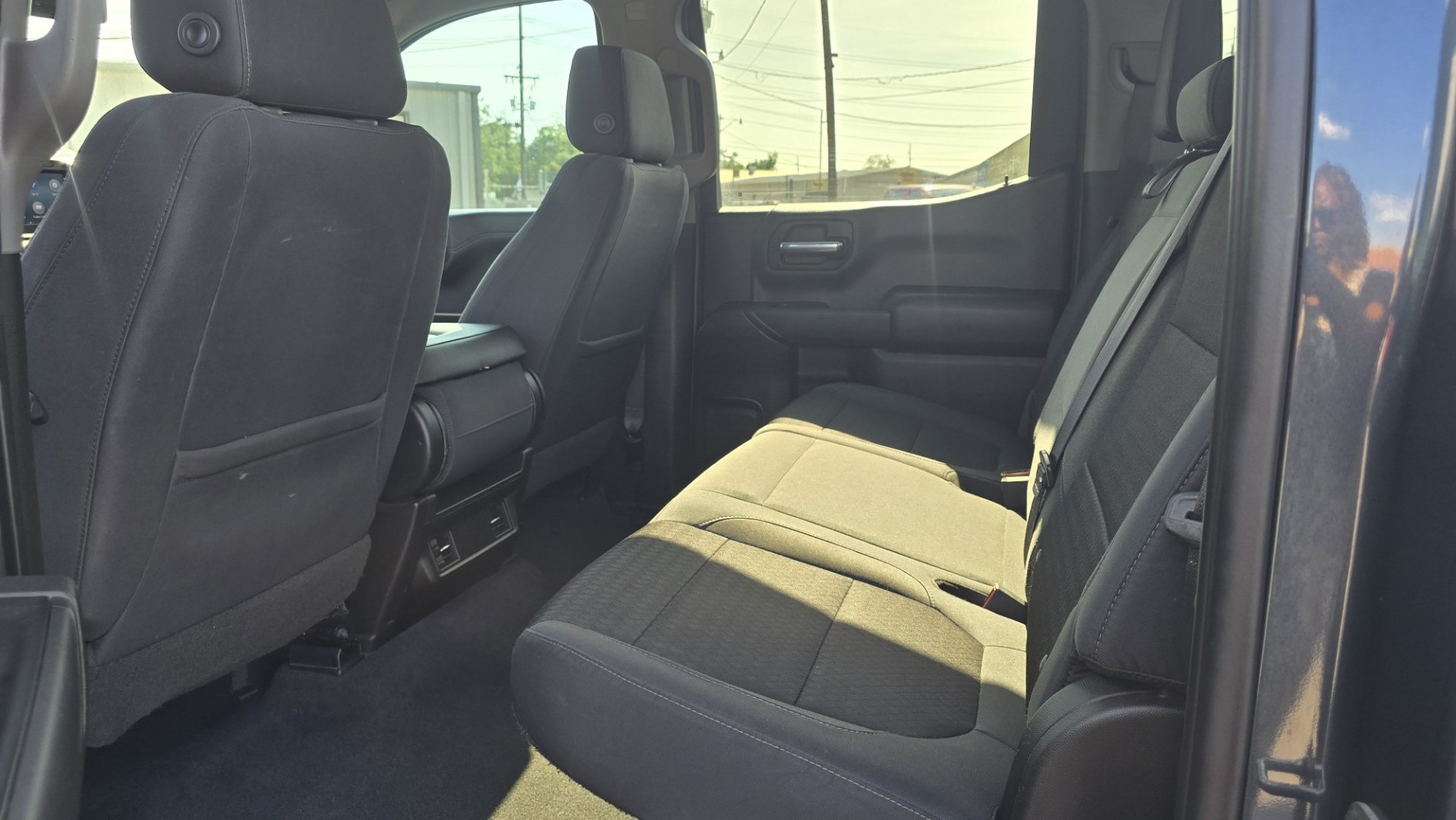 2019 Chevrolet Silverado 1500 LT Crew Cab 2WD (1GCPWCEK1KZ) with an 2.7L L4 DOHC 16V TURBO engine, 6A transmission, located at 419 N 18th St., Monroe, LA, 71201, (318) 410-9250, 32.514370, -92.105133- Photo#5
