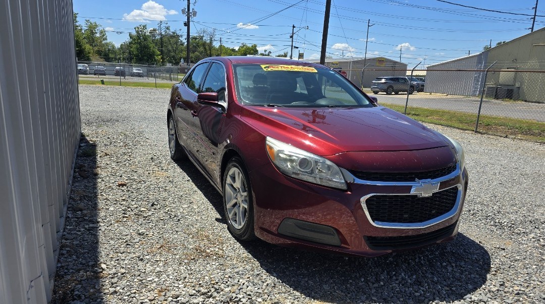 2015 Chevrolet Malibu 1LT (1G11C5SL3FF) with an 2.5L L4 DOHC 16V engine, 6A transmission, located at 419 N 18th St., Monroe, LA, 71201, (318) 410-9250, 32.514370, -92.105133- Photo#1