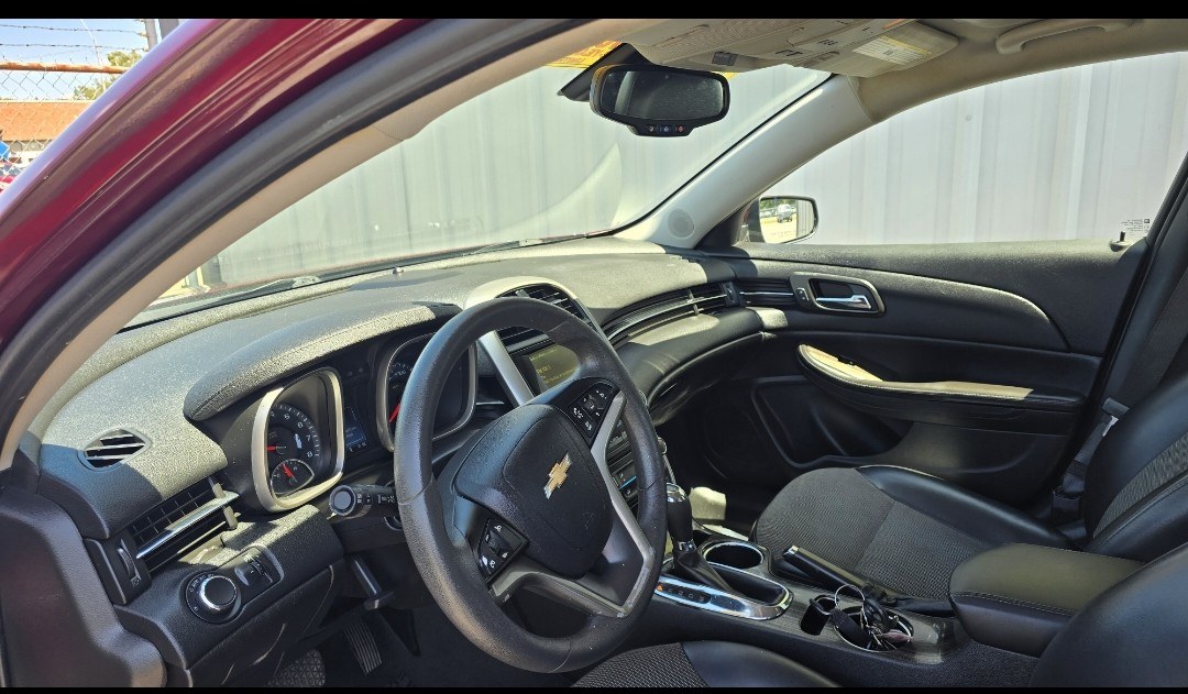 2015 Chevrolet Malibu 1LT (1G11C5SL3FF) with an 2.5L L4 DOHC 16V engine, 6A transmission, located at 419 N 18th St., Monroe, LA, 71201, (318) 410-9250, 32.514370, -92.105133- Photo#5