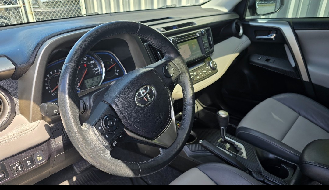 2014 Toyota RAV4 Limited FWD (2T3YFREVXEW) with an 2.5L L4 DOHC 16V engine, 6A transmission, located at 419 N 18th St., Monroe, LA, 71201, (318) 410-9250, 32.514370, -92.105133- Photo#5