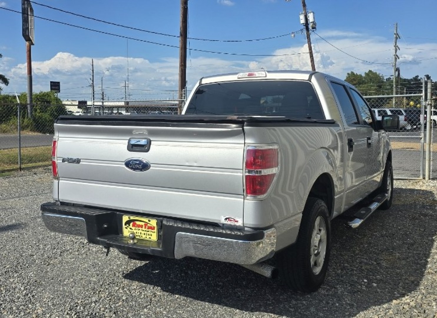 2014 Ford F-150 Platinum SuperCrew 6.5-ft. Bed 2WD (1FTFW1CT8EK) with an 3.5L V6 TURBO engine, 6A transmission, located at 419 N 18th St., Monroe, LA, 71201, (318) 410-9250, 32.514370, -92.105133- Photo#3