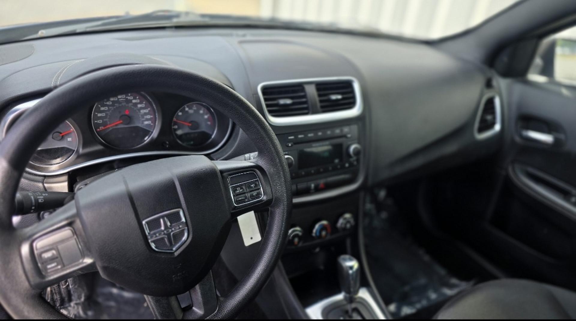 2014 Dodge Avenger SE (1C3CDZAB6EN) with an 2.4L L4 DOHC 16V engine, 4-Speed Automatic transmission, located at 419 N 18th St., Monroe, LA, 71201, (318) 410-9250, 32.514370, -92.105133- Photo#5
