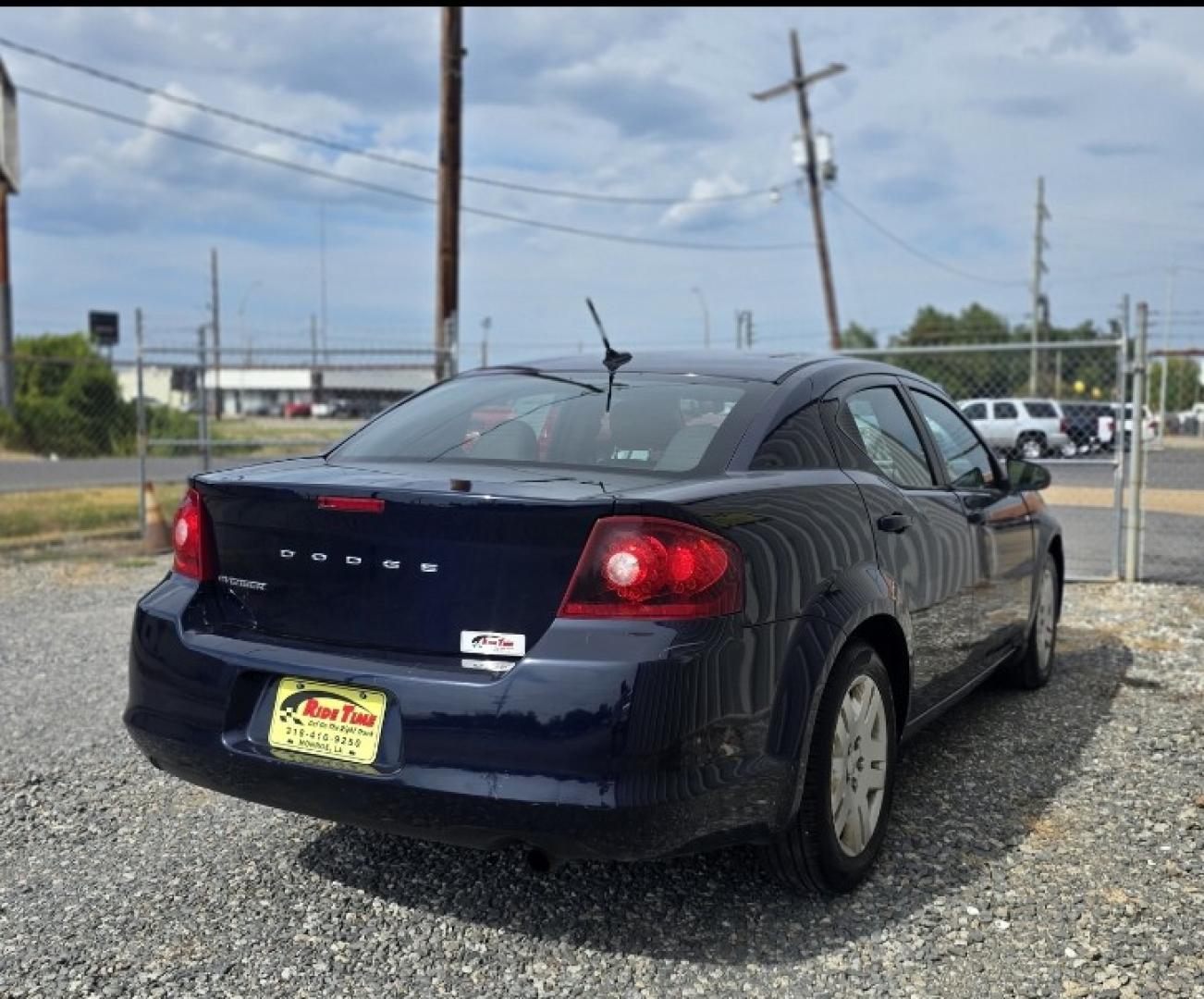 2014 Dodge Avenger SE (1C3CDZAB6EN) with an 2.4L L4 DOHC 16V engine, 4-Speed Automatic transmission, located at 419 N 18th St., Monroe, LA, 71201, (318) 410-9250, 32.514370, -92.105133- Photo#3