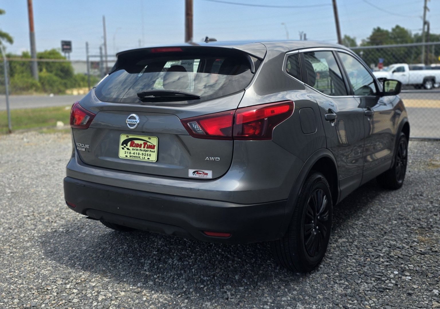 2019 Nissan Rogue Sport SL AWD (JN1BJ1CR0KW) with an 2.0L L4 DOHC 16V engine, CVT transmission, located at 419 N 18th St., Monroe, LA, 71201, (318) 410-9250, 32.514370, -92.105133- Photo#4