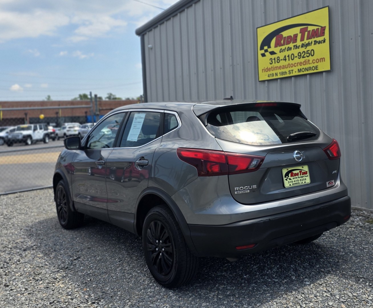 2019 Nissan Rogue Sport SL AWD (JN1BJ1CR0KW) with an 2.0L L4 DOHC 16V engine, CVT transmission, located at 419 N 18th St., Monroe, LA, 71201, (318) 410-9250, 32.514370, -92.105133- Photo#3
