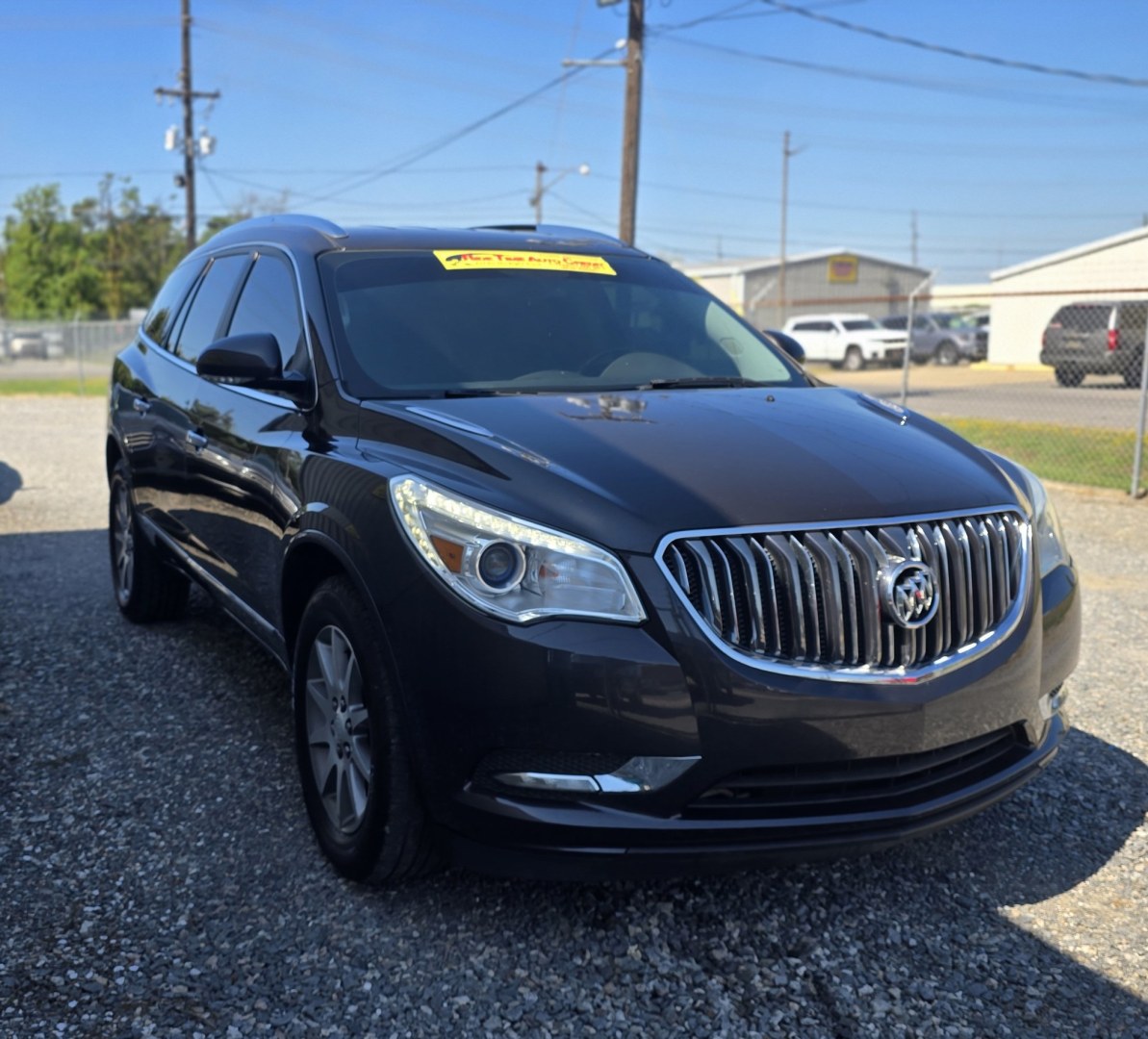2017 Buick Enclave Leather FWD (5GAKRBKD8HJ) with an 3.6L V6 DOHC 24V engine, 6A transmission, located at 419 N 18th St., Monroe, LA, 71201, (318) 410-9250, 32.514370, -92.105133- Photo#1