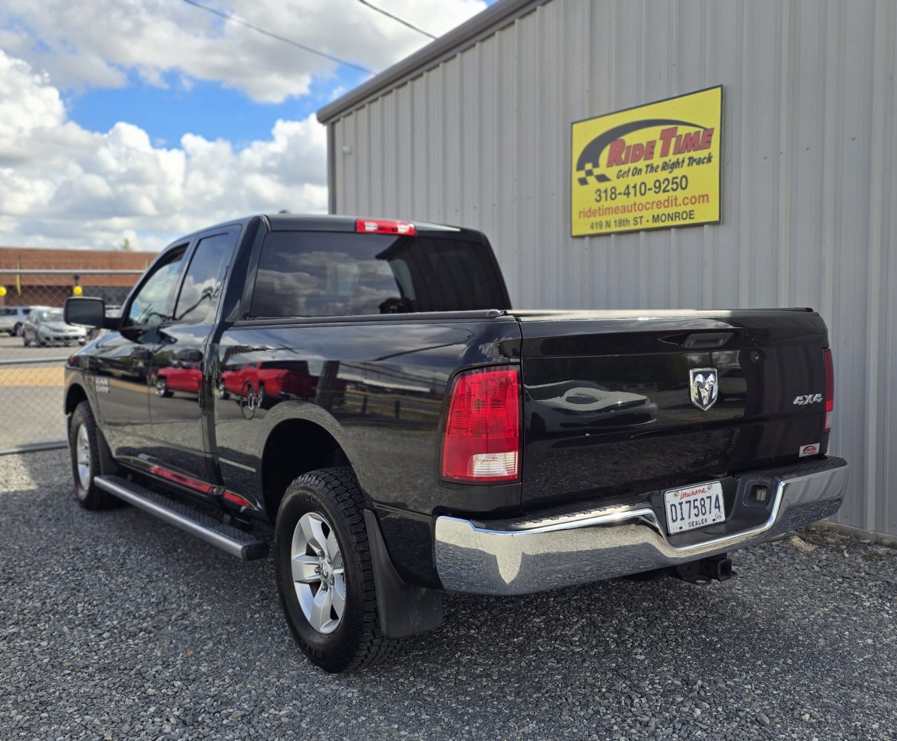 2015 Ram 1500 Tradesman Quad Cab 4WD (1C6RR7FMXFS) with an 3.0L V6 DIESEL engine, 6A transmission, located at 419 N 18th St., Monroe, LA, 71201, (318) 410-9250, 32.514370, -92.105133- Photo#4