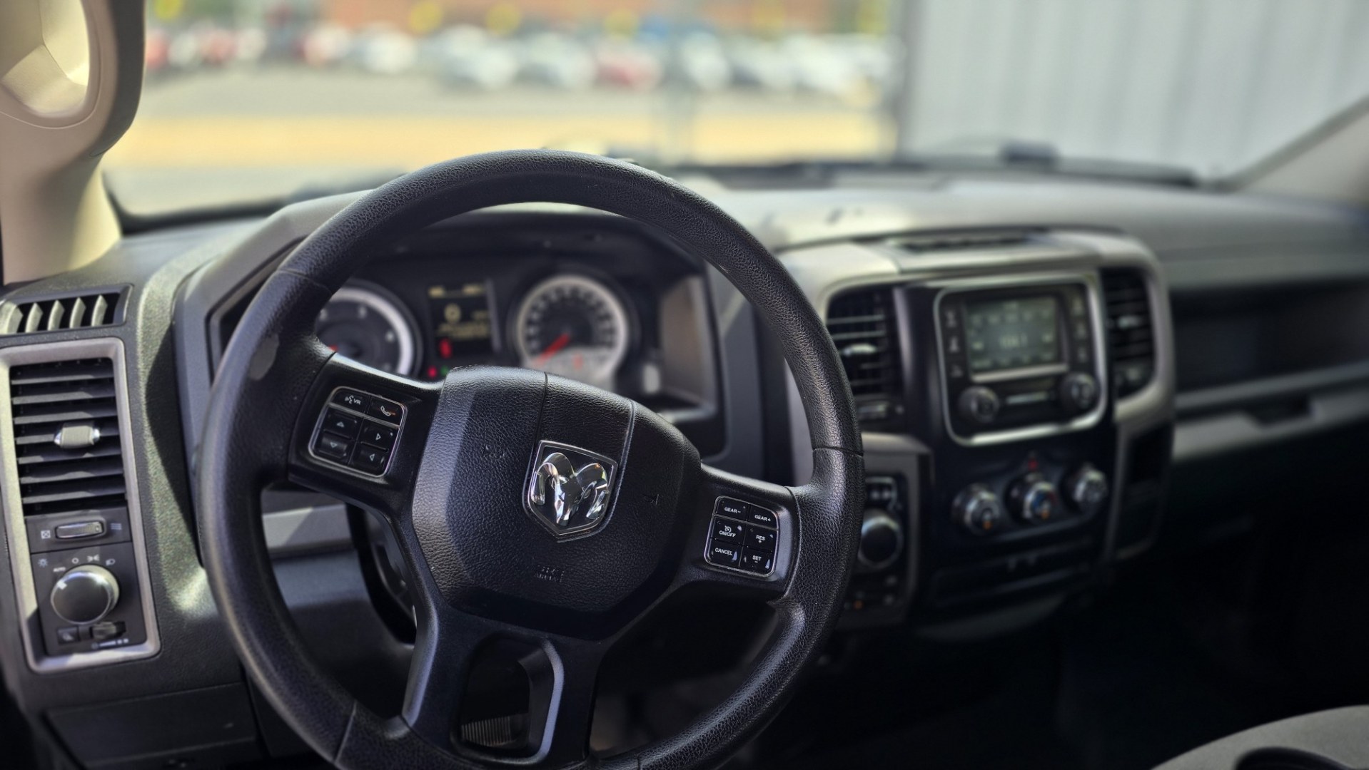 2015 Ram 1500 Tradesman Quad Cab 4WD (1C6RR7FMXFS) with an 3.0L V6 DIESEL engine, 6A transmission, located at 419 N 18th St., Monroe, LA, 71201, (318) 410-9250, 32.514370, -92.105133- Photo#6
