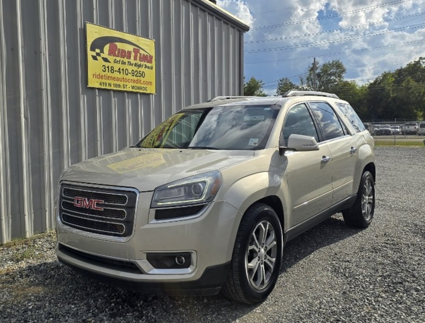 2014 GMC Acadia SLT-1 FWD (1GKKRRKD9EJ) with an 3.6L V6 DOHC 24V engine, 6-Speed Automatic transmission, located at 419 N 18th St., Monroe, LA, 71201, (318) 410-9250, 32.514370, -92.105133- Photo#0