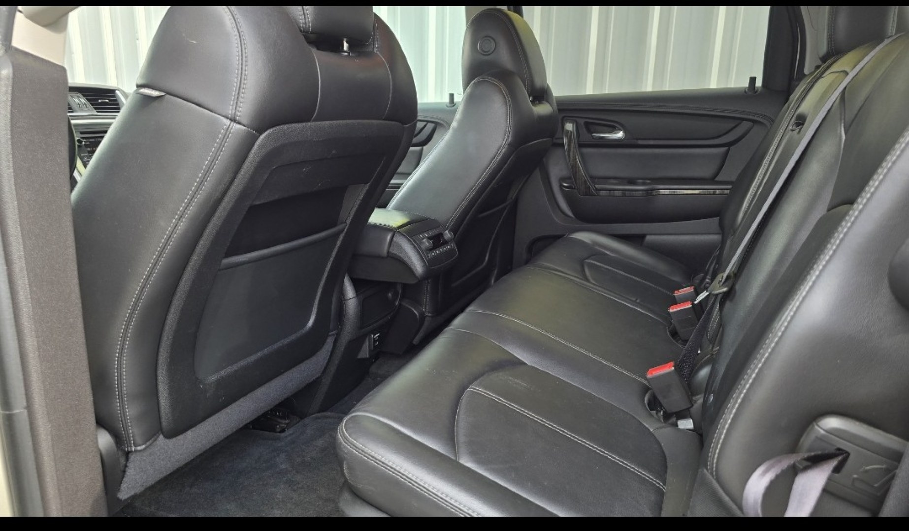2014 GMC Acadia SLT-1 FWD (1GKKRRKD9EJ) with an 3.6L V6 DOHC 24V engine, 6-Speed Automatic transmission, located at 419 N 18th St., Monroe, LA, 71201, (318) 410-9250, 32.514370, -92.105133- Photo#6